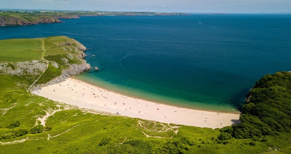 Beach - 1 White Lion Street, Tenby Cottage Tenby, Sleeps 5, 3 bedrooms,  bathrooms (Tenby)