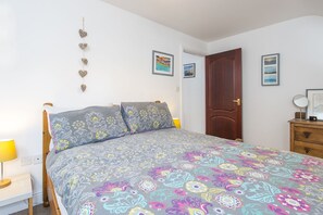 3 chambres, fer et planche à repasser, accès Internet