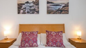 Unclassified image, 3 of 38, button - 2 Coastal View, Holiday Home Llanunwas, Solva, Sleeps 2, 1 bedrooms,  bathrooms (Haverfordwest)