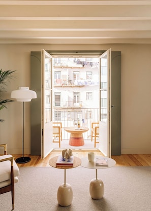 Superior Apartment, Balcony | Living area | Flat-screen TV - The Verse (Lisbon)