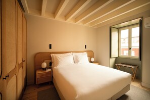 Leilighet – deluxe | Minibar, safe på rommet, lydisolert og wi-fi (inkludert)