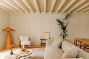 Superior Apartment, Balcony | Living area | Flat-screen TV - The Verse (Lisbon)