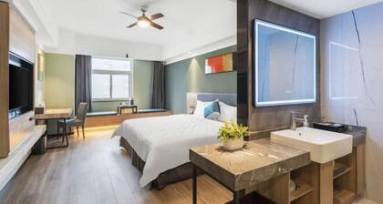 Hai Tian Holiday Inn