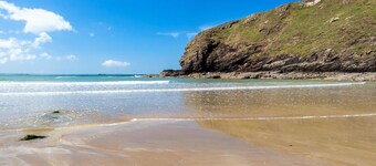 67 Puffin Way, Holiday Home Broad Haven, Sleeps 6, 3 bedrooms,  bathrooms