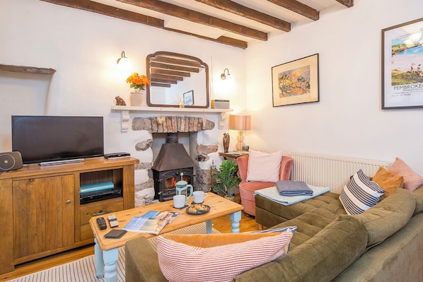 Fireplace, DVD player