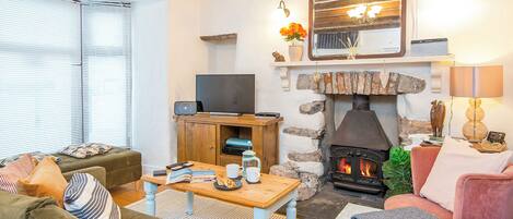 Fireplace, DVD player