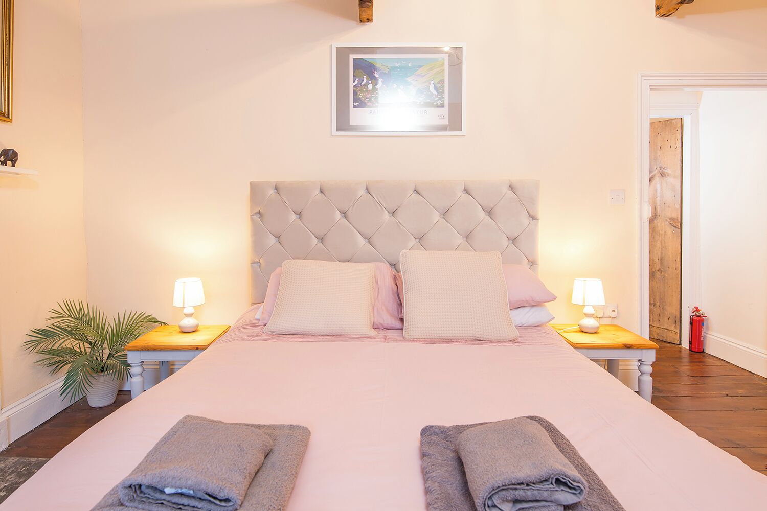 2 bedrooms, iron/ironing board, Internet