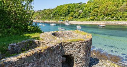 Alma Cottage, Holiday Cottage Solva, Sleeps 3, 2 bedrooms, bathrooms