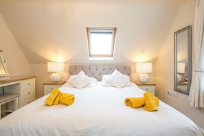 6 chambres, fer et planche à repasser, accès à Internet