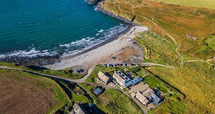 Banc Farm, Holiday Cottage Abereiddy, Sleeps 4, 2 bedrooms, bathrooms