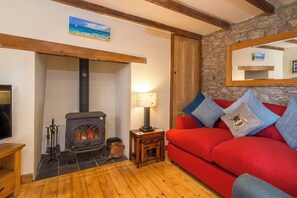 TV - Castle View, Holiday Cottage Carew Newton, Sleeps 4, 2 bedrooms,  bathrooms (Carew Newton)