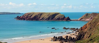 Crabhall Barn, Holiday Property Dale, Sleeps 4, 2 bedrooms,  bathrooms