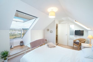 1 bedroom, iron/ironing board, Internet