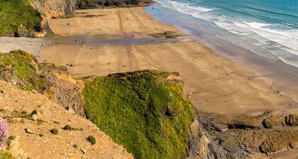 Glebe House, Holiday Cottage Nolton Haven, Sleeps 14, 7 bedrooms, bathrooms