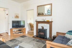 DVD player - Glen Holme, Holiday Apartment Little Haven, Sleeps 3, 1 bedrooms,  bathrooms (Little Haven)