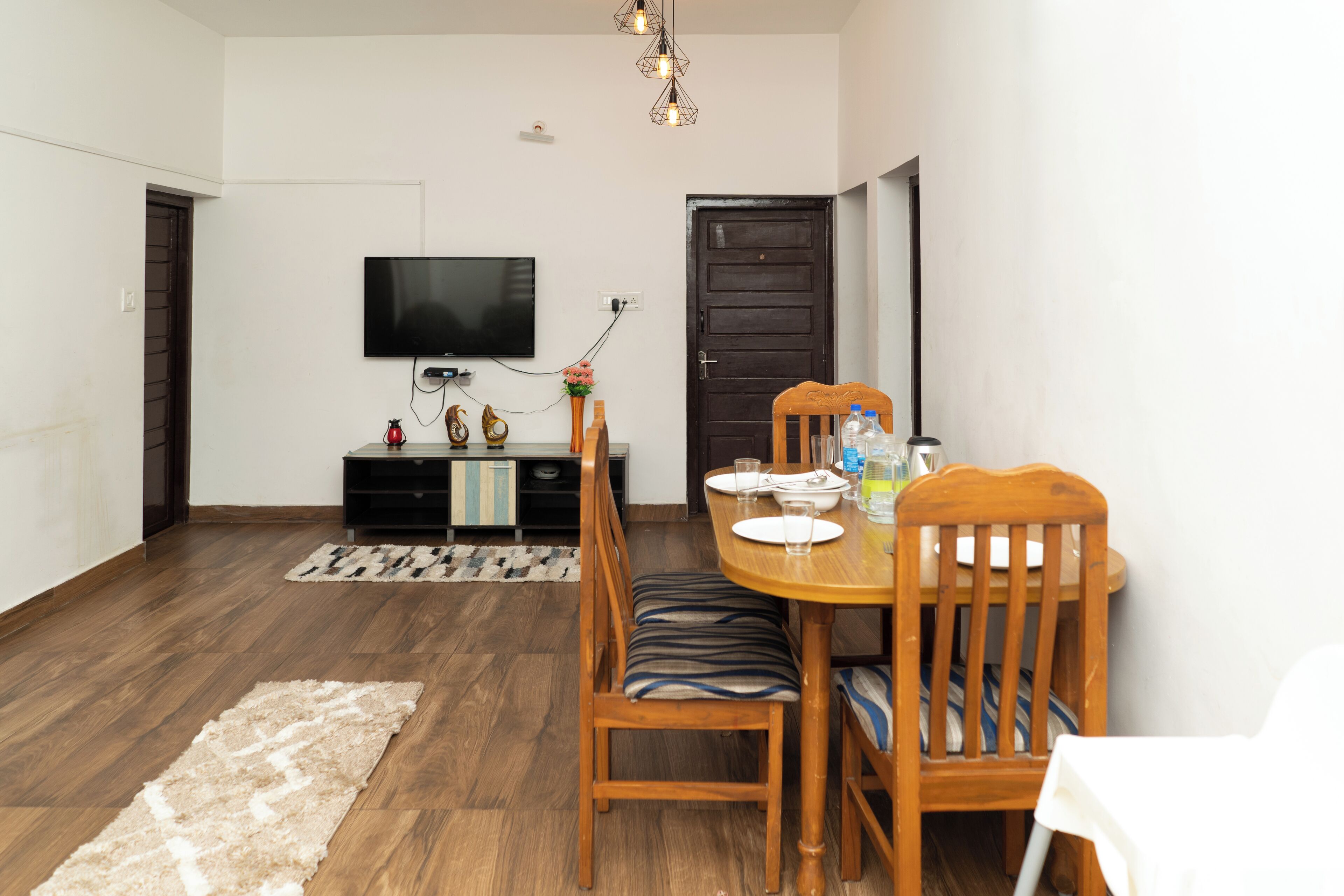 Family Villa, Multiple Beds, Non Smoking, Patio | Dining room