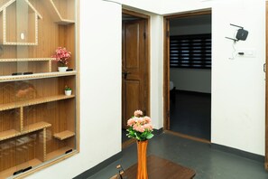 Family Cottage, Multiple Beds, Non Smoking, Balcony | Living room | 32-inch LCD TV with satellite channels - Kodaikanal Misty Family Resort (Kodaikanal)