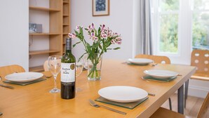 Dining - Inglenook, Holiday Cottage Manorbier, Sleeps 4, 2 bedrooms,  bathrooms (Manorbier)