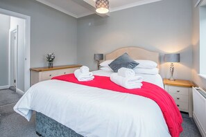 2 Schlafzimmer, Bügeleisen/Bügelbrett, Internetzugang