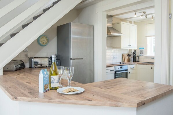 Microwave, dishwasher, toaster, cookware/dishes/utensils - Ivy Tower House, Holiday Home Ivy Tower Village, St Florence, Sleeps 12, 6 bedrooms, bathrooms (Tenby)