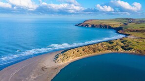 Beach - James Braid Suite, Holiday Home Newport Sands, Sleeps 4, 2 bedrooms,  bathrooms (Newport Sands)