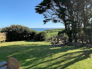 Property grounds - Little Folly, Holiday Cottage Nolton Haven, Sleeps 4, 2 bedrooms,  bathrooms (Haverfordwest)