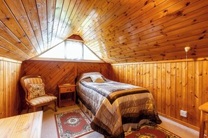 3 bedrooms, iron/ironing board