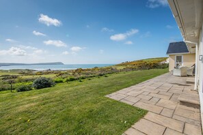 Terrace/patio - Llyswen, Holiday Cottage Newport, Sleeps 6, 3 bedrooms,  bathrooms (Newport)