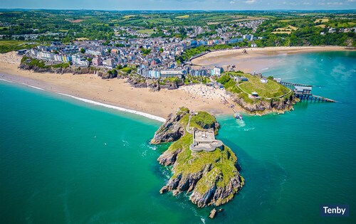 Lower Deck, Holiday Apartment Tenby, Sleeps 2, 1 bedrooms,  bathrooms