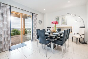 Dining - Monterey, Holiday home Tenby, Sleeps 8, 4 bedrooms, bathrooms (Tenby)