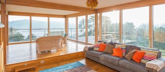 Nantsaeson, Holiday Home Gwbert , Sleeps 8, 4 bedrooms,  bathrooms
