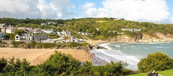 Nantsaeson, Holiday Home Gwbert , Sleeps 8, 4 bedrooms, bathrooms