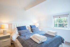 2 soverom, strykejern/-brett og internettilgang