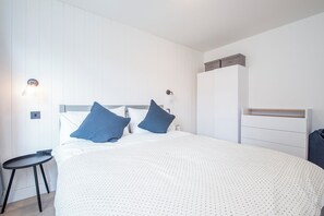 2 Schlafzimmer, Bügeleisen/Bügelbrett, Internetzugang