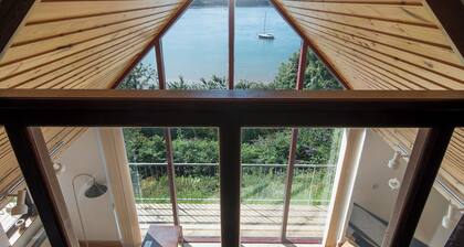 Rhyd y Groes, Holiday Cottage Burton, Sleeps 10, 5 bedrooms, bathrooms