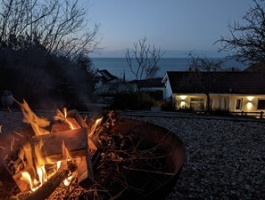 Property grounds - Robin Hill, Holiday Cottage Tresaith, Sleeps 5, 3 bedrooms,  bathrooms (Cardigan)