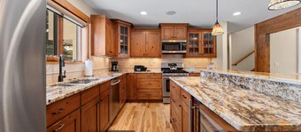 Easy Access to Keystone Resort, Private Balcony w/ Mountain Views & Seating!