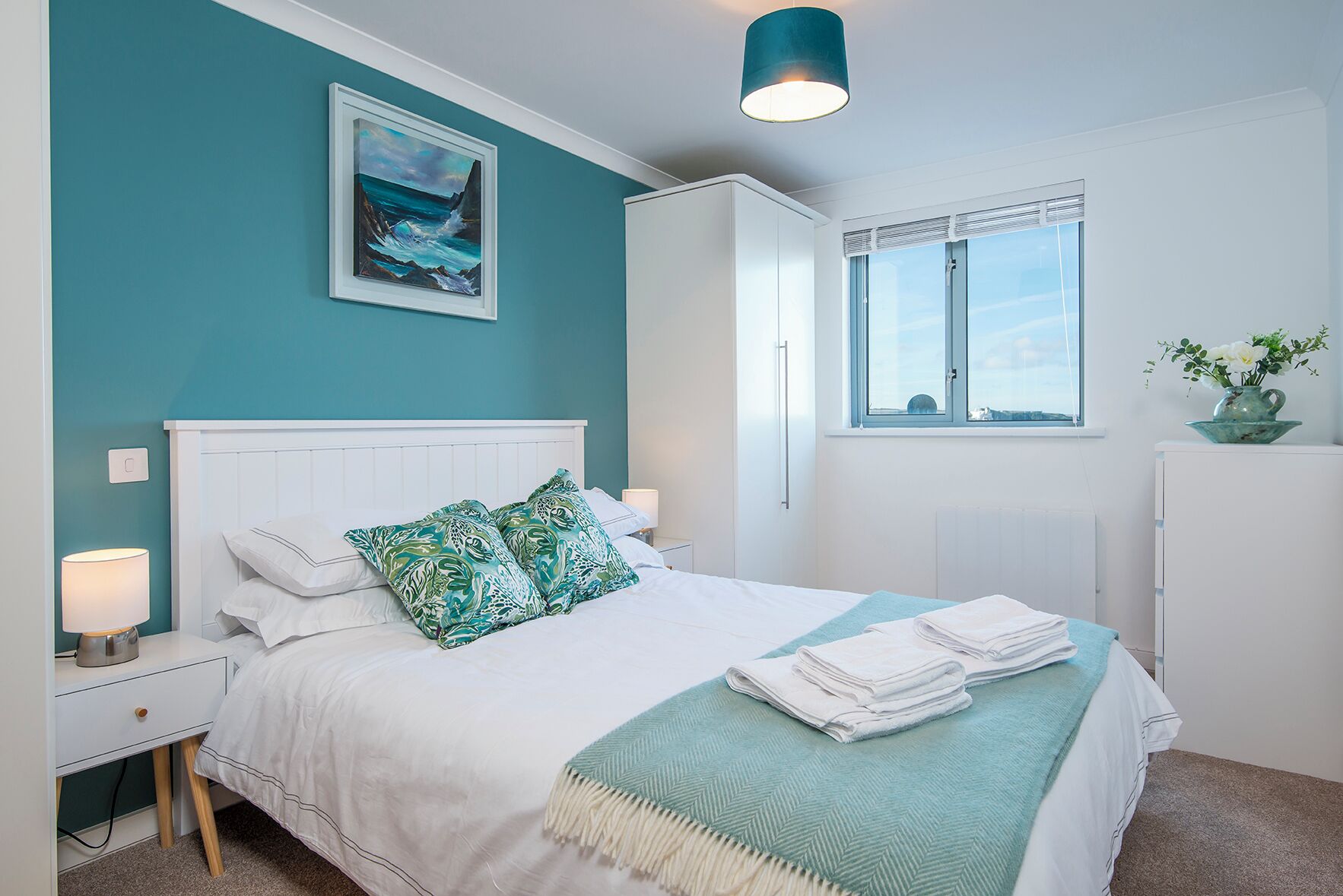 2 bedrooms, iron/ironing board, Internet