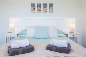 2 bedrooms, iron/ironing board, Internet