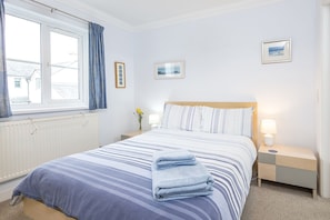 4 Schlafzimmer, Bügeleisen/Bügelbrett, Internetzugang