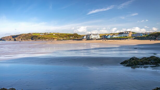 شاطئ