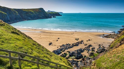 Swn y Mor, Holiday Cottage Abereiddy, Sleeps 6, 3 bedrooms,  bathrooms