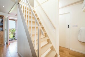 Interior - The Nant, Holiday Cottage Abereiddy, Sleeps 5, 3 bedrooms,  bathrooms (Haverfordwest)