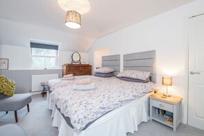 4 camere, ferro/asse da stiro, accesso a Internet