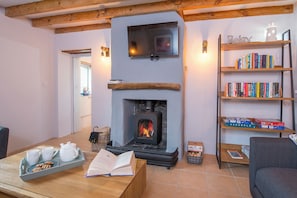 Living area - The Stables and Bullpen, Holiday Cottage Castlemartin, Sleeps 6, 3 bedrooms,  bathrooms (Pembroke)