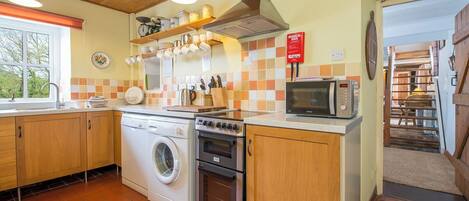 Microwave, dishwasher, toaster, cookware/dishes/utensils