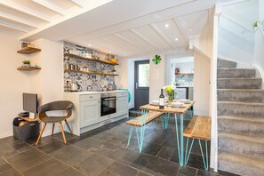 Microwave, dishwasher, toaster, cookware/dishes/utensils - Ty Cranc, Holiday Cottage Solva, Sleeps 4, 2 bedrooms,  bathrooms (Haverfordwest)