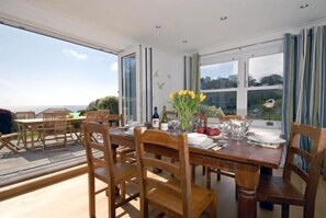 Dining - Upper Mead, Holiday Cottage Amroth, Sleeps 6, 3 bedrooms,  bathrooms (NARBERTH)