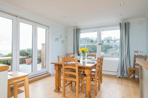 Dining - Upper Mead, Holiday Cottage Amroth, Sleeps 6, 3 bedrooms,  bathrooms (NARBERTH)