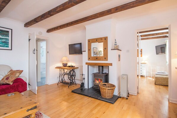 DVD player - Willowcot Cottage, Holiday Cottage Talbenny, Little Haven, Sleeps 2, 1 bedrooms,  bathrooms (Haverfordwest)